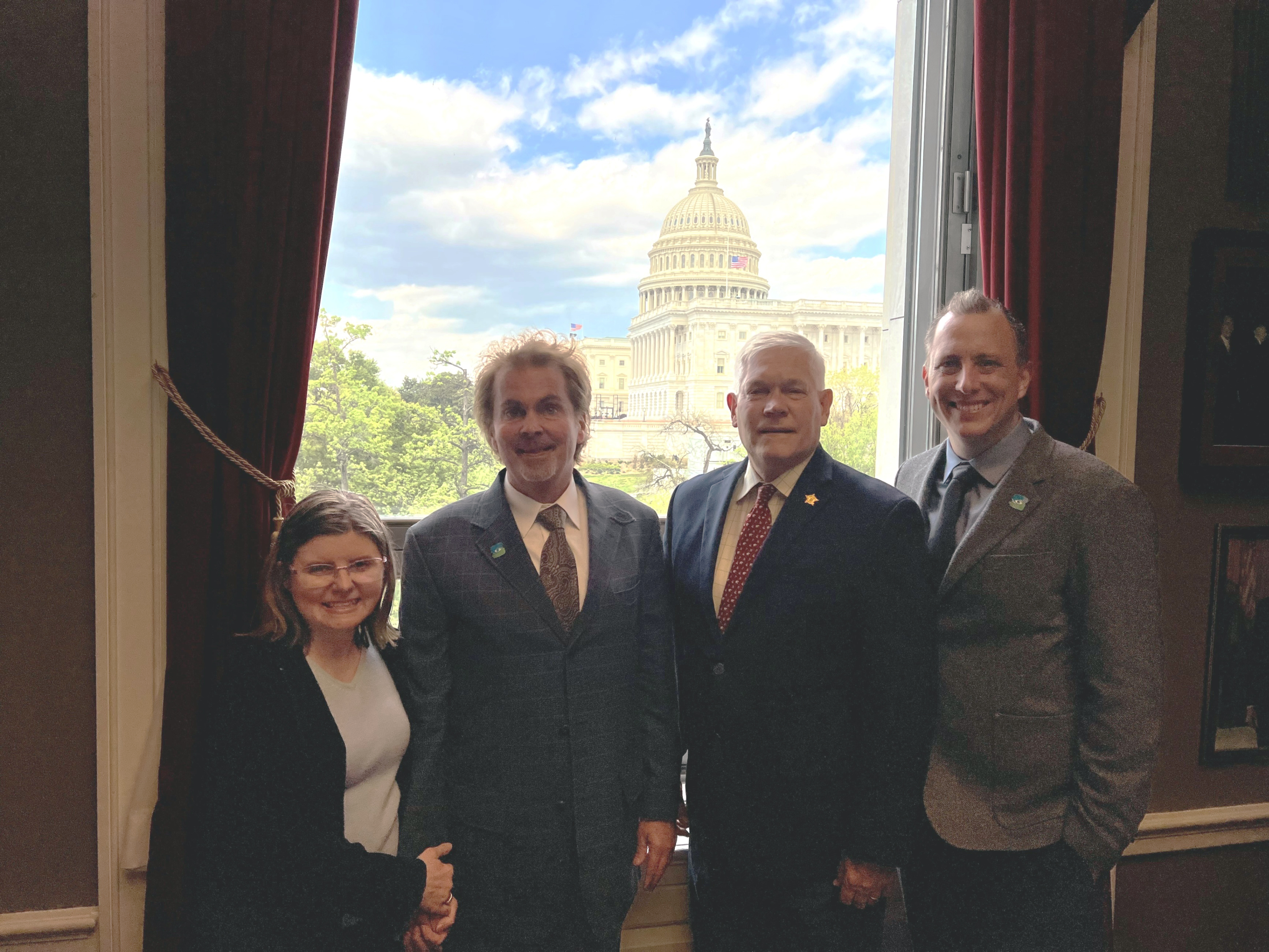 DavidStupay-BlakeLindsay-withPeteSessions.jpg DavidStupay-BlakeLindsay-withPeteSessions.jpg
